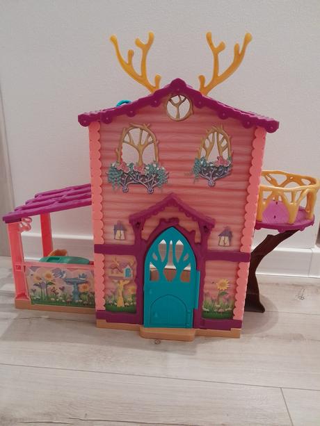 Domček pre bábiky, 