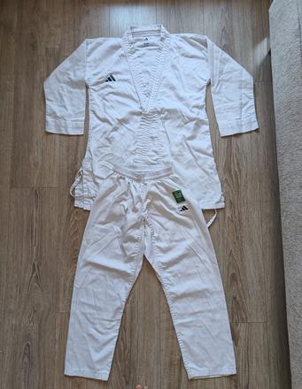 Kimono karate adidas (málo nosené), 152