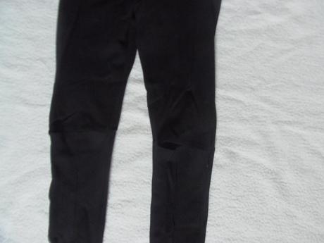 Nohavice - prestrih na kolenách, xs