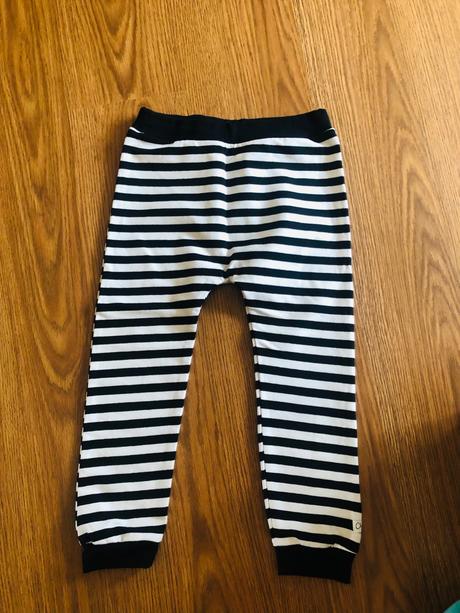 Cheeky me teplaky, 122