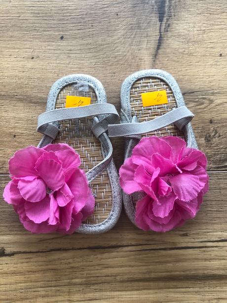 Sandalky, young dimension,22