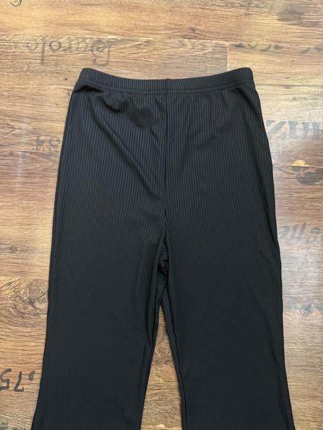 Čiernr zvonové nohavice shein 10-11r., 140