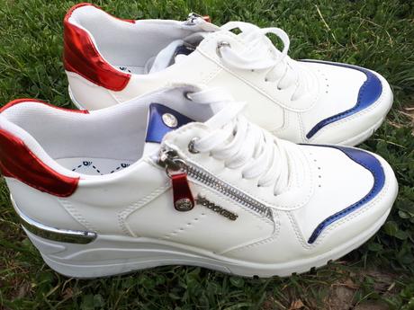 Tenisky biele dockers vel 40/41, 41
