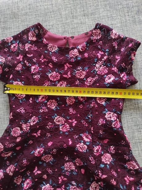 Predám krásne šaty 128, primark,128