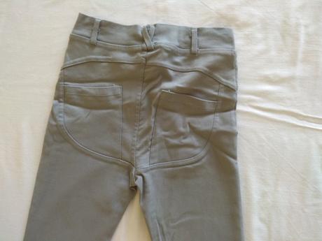 Šedé elastické tenké nohavice, 140