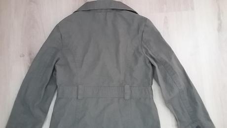 Priliehave sako vojenskej zelenej farby, 152