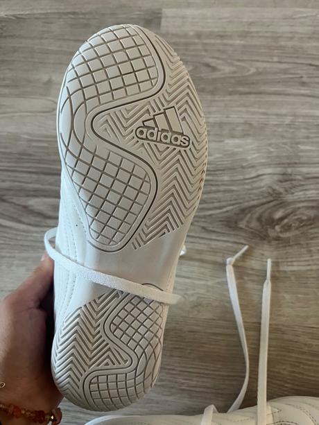 Halovky, adidas,38