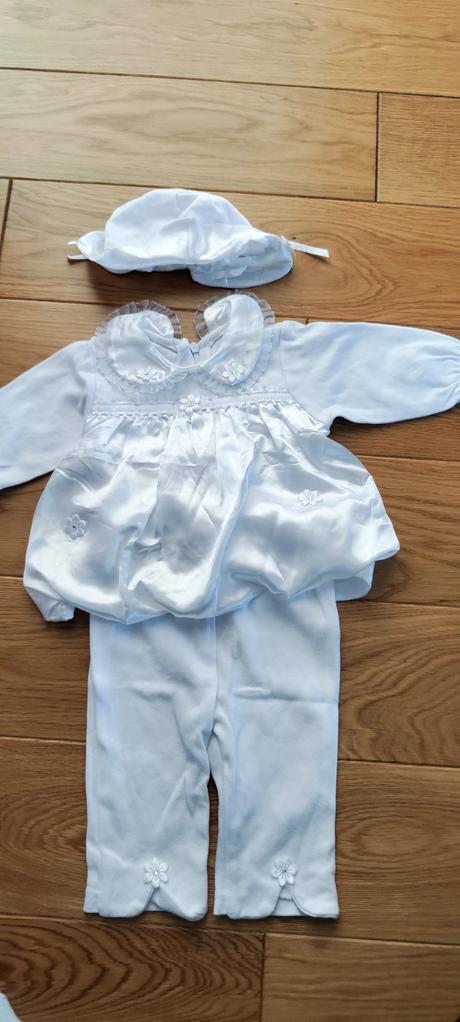 Oblečenie na krst 62, 62