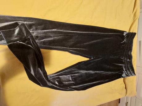 Teplakova suprava zamatová, s