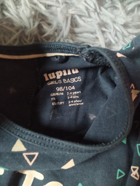 Šaty s dlhým rukávom, 104