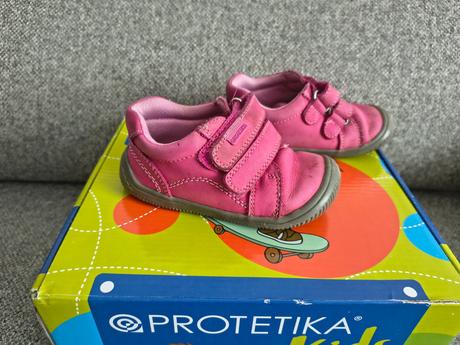 Tenisky, protetika,23