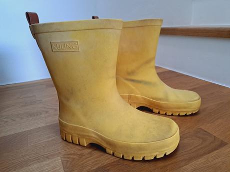 Darujem gumáky kuling, 30