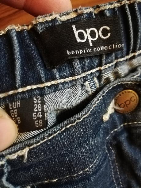 Riflľové kraťasy 52, bonprix,52