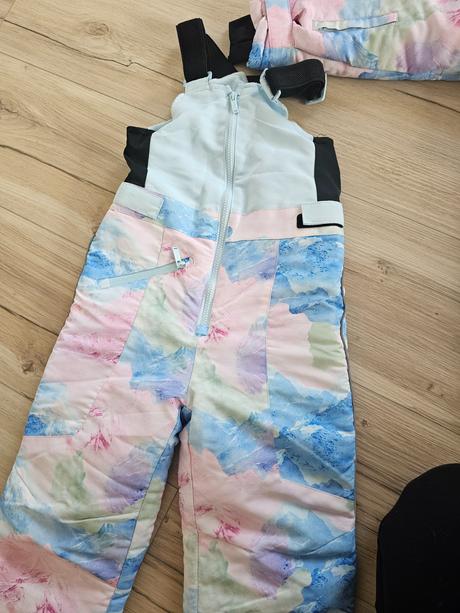 Reseeved lyžiarsky komplet top stav, reserved,128