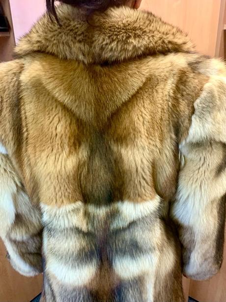 Kožuch pravý, 42
