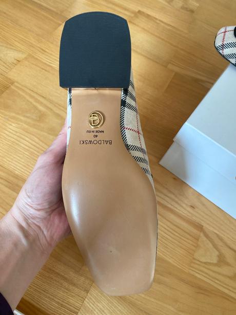 Krasne baldowski poltopanky, 40