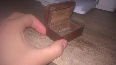 Malá šperkovnička,