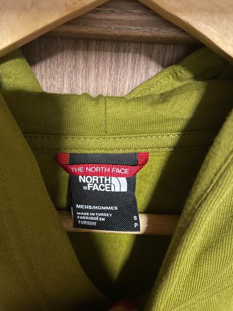 The north face nová, s