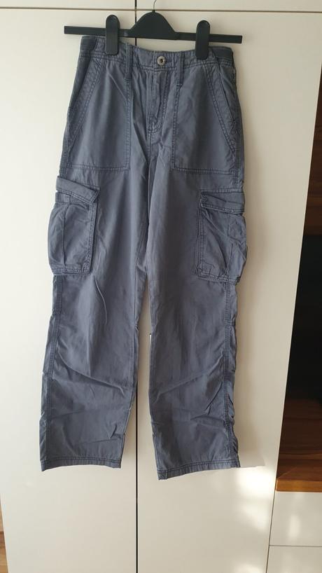 Dámske cargo nohavice bershka, bershka,32