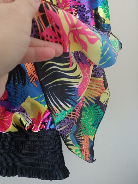 Blúzka na jedno rameno, l