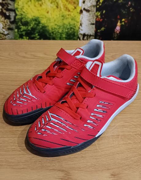 Futbalové tenisky, kipsta,31