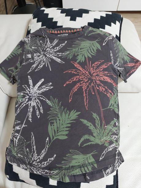 Krasne tricko so vzorom, reserved,128