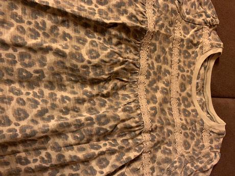 Leo tunika, next,104