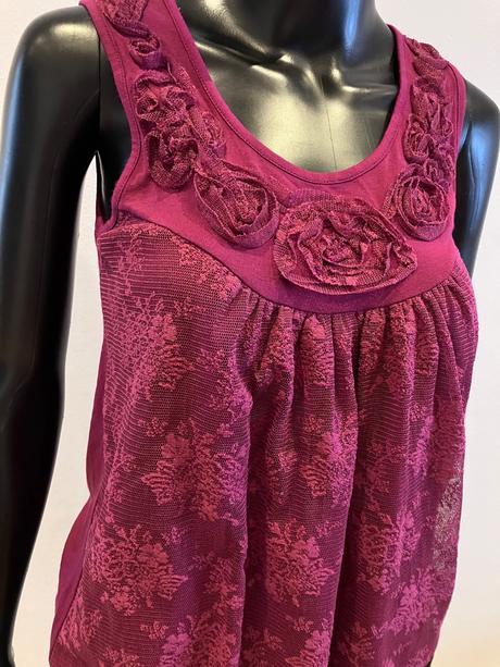 Dámske tričko s čipkou (36-38), s