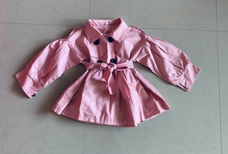 Ktasny kabatik s opaskom, 104