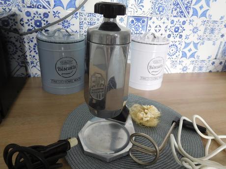 Smalt, keramika, prútené,mlynčeky,,