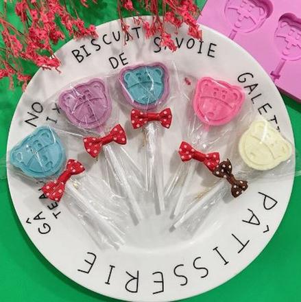 Lízatkové formy s paličkami rôzne tvary,