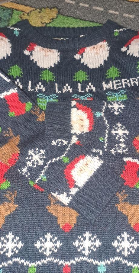 110 vianočný sveter, 110