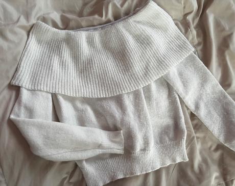 Sveter s odhalenými ramenami, xs