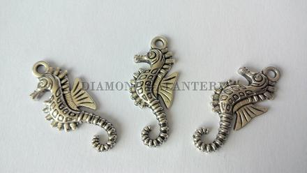 Prívesok morský koník, 