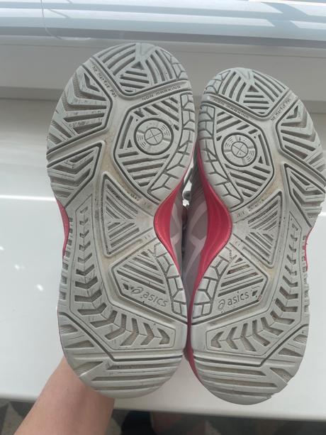 Tenisky super stav, asics,34