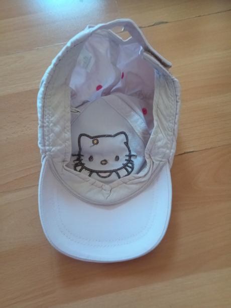 .šiltovka, hello kitty,98