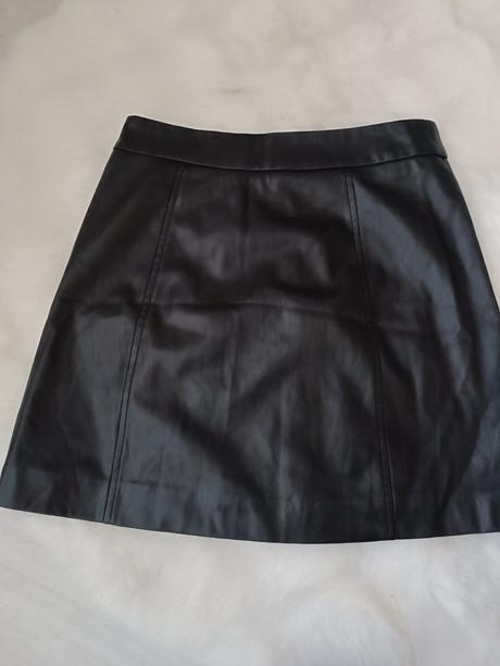 Koženková sukňa., stradivarius,xs