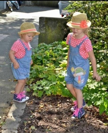 Nádherný 3-komplet s dievčatkom na 3-6r., next,110