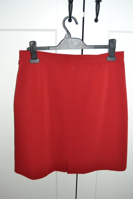 Červená minisukňa, veľkosť 46, top stav, 46