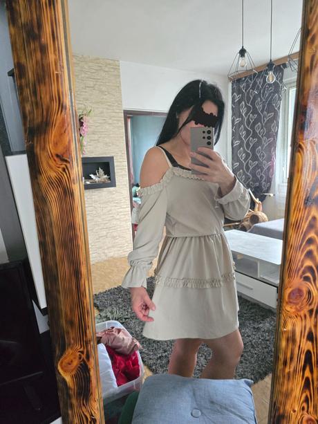 Šaty s odhalenymi rukavmi, m