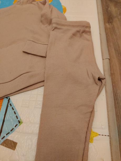 Béžová suprava, f&f,86