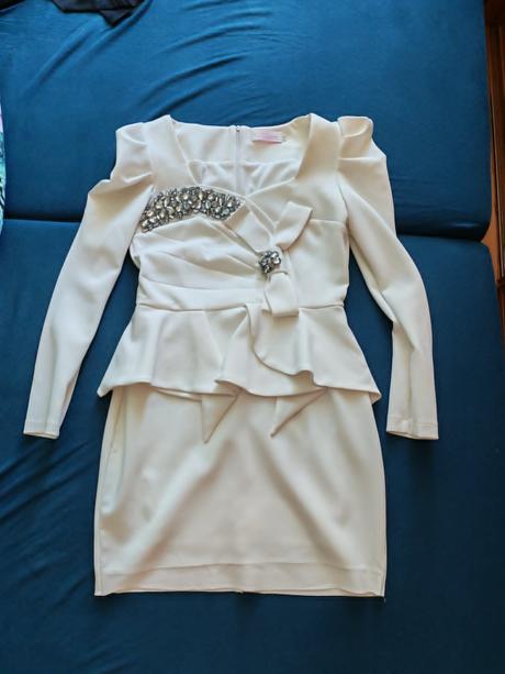 Peplum hrubé kostýmové šaty, xl