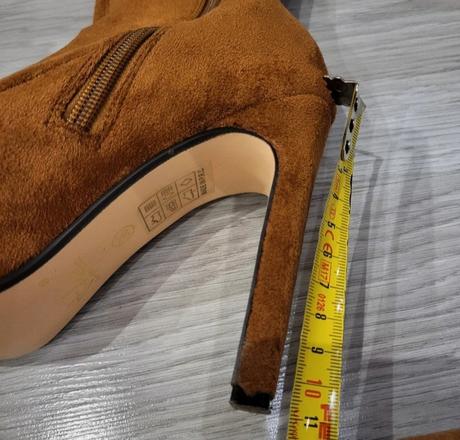 36/37 skoricovo hnedej cizmicky, 37