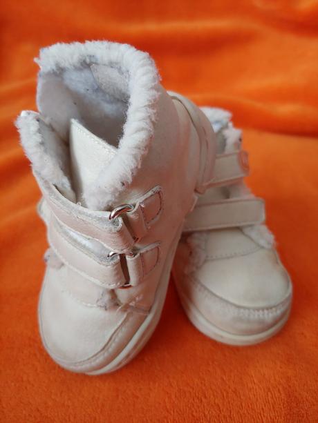 Celokoženné zateplené topánky na prvé krôčky, 20