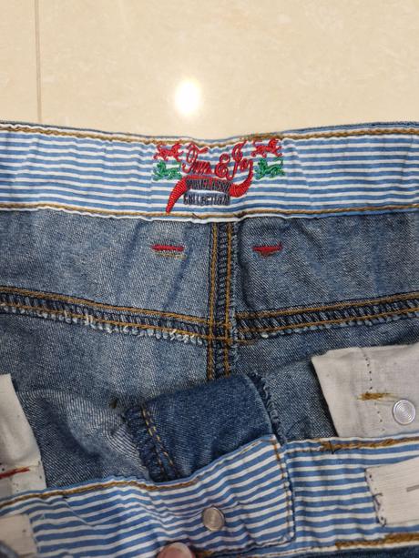 Chlapcenske riflove kratasy, 158