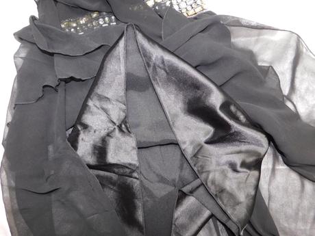 Velmi pekne šaty, s