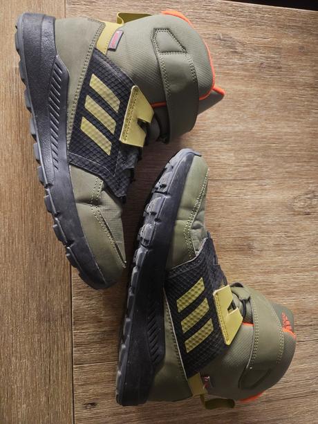 Zimne topanky adidas, adidas,39