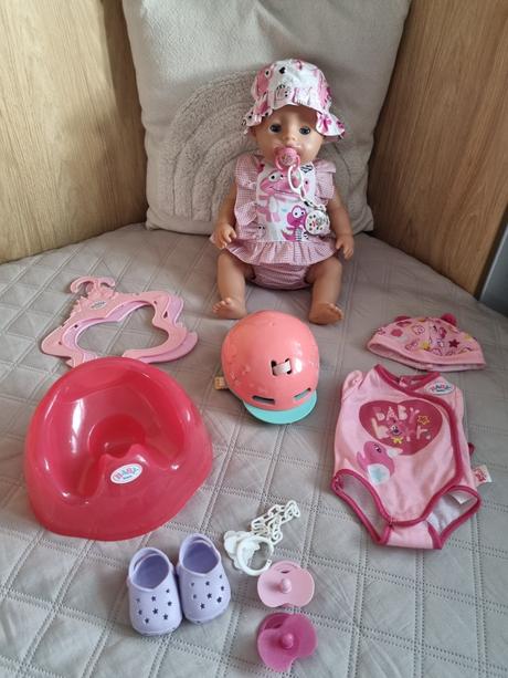 Babyborn babika s oblecenim, 