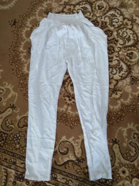 Biele letné nohavice, s
