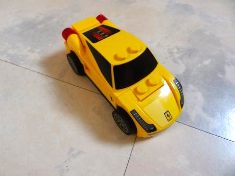 Talizman ferrari autíčko, 